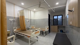 Clean and well-equipped Semi Special Room at Reliable Multispeciality Hospital